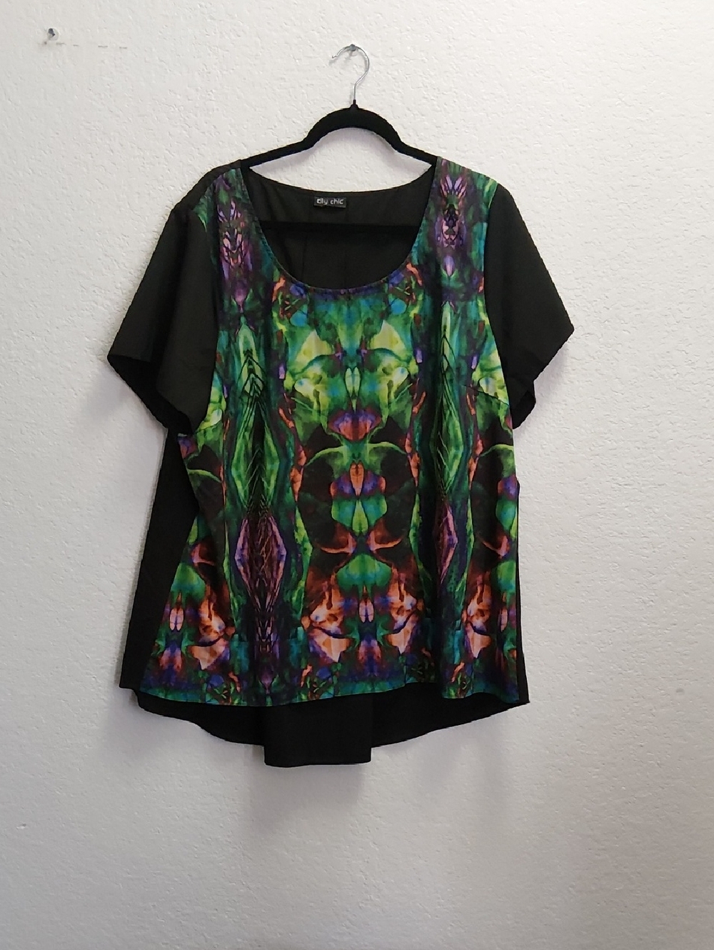City Chic Black Top with Multicolor Kaleidoscope Front